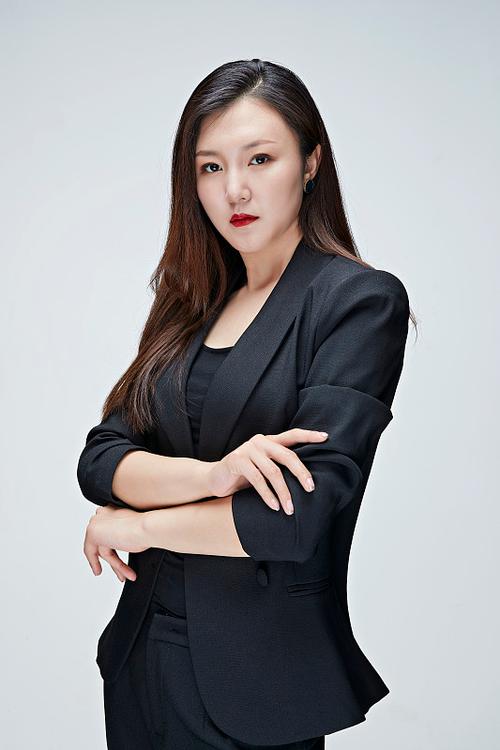 杨凤琼 灯光与音效负责人